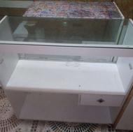 پیشخوان یا ویترین و کمد های اجیلی و عطاری و ابزارفروشی