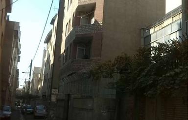 45متری تکخواب پارکینگ دار-طبقه سوم‌بدون اسانسور