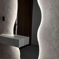 دعوت به کار در لاین های زیبایی