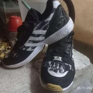 کتونی بیپ zx