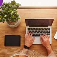 پاسخگوی کامنت خانم برای فروشگاه کیف و کمربند چرم با حقوق