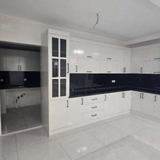 آپارتمان 200 متری ،سه خواب نوساز در خیابان نور