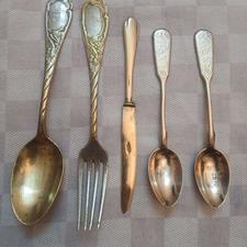 قاشق وچنگال وچاقو قدیمی