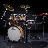 نوازنده درامز اماده همکاری در مراسم و جشن ها