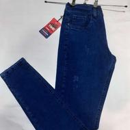 شلوار لی اسکینی