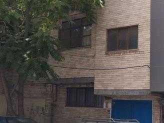 ویلایی 125 متری دو طبقه حاشیه خیابان بهجت