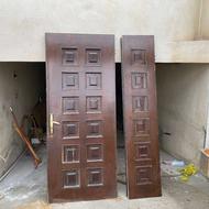 چار چوب اهنی و درب چوبی.