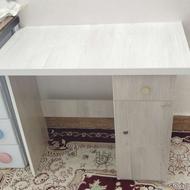 میز تحریر ام دی اف