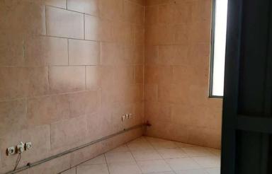 16متر تمیز در بازار آهن بهاران دو