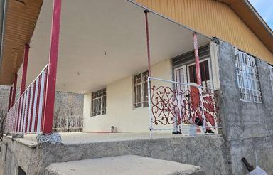 2500 متر باغ سیب با ساختمان