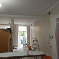 خدمات حرفه‌ای نصب و کندن کاغذ دیواری و آماده‌سازی دیوار