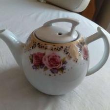 قوری چینی گل دار