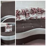 مبل تمیزسالم تخفیف دار،7 نفره،2میزویک شیشه ضخیم دودی،کوسن