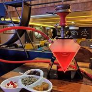 چند نفر خانم جهت همکاری در کافه قلیان زن