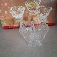 پیاله پایه دار (خارجی)