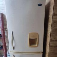 یخچال نیم فریزر