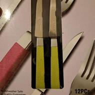 کارد میوه خوری و مقداری خرد ریز همه نو با جعبه