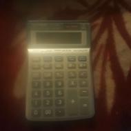 ماشین حساب در حد نو