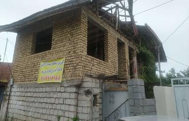 ملک کلنگی با امتیاز اب برق گاز