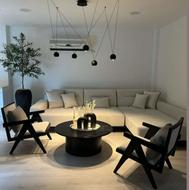 نجار نیمه وارد وماهر مبل راحتی