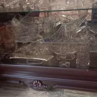 ویترین چوبی با سرویس کریستالjcc