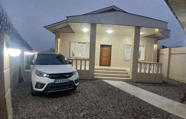 ویلایی نوساز با نور گیر عالی