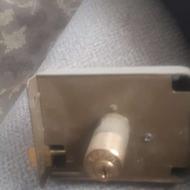 قفل درب ورودی