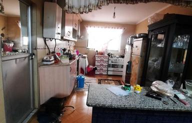 فروش یکجا 2 واحد مسکونی به همراه یک دهنه مغازه 