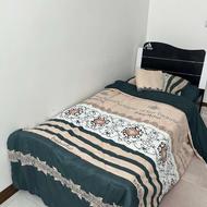 تخت یک نفره بهمراه تشک
