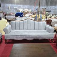 مبل لبخند کلاسیک