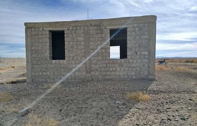 فروش زمین وخانه نمیکاره