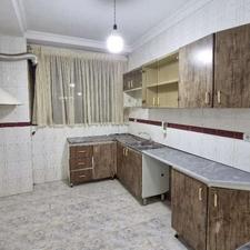 آپارتمان 85 متری ، 2 خواب ، در خیابان هراز