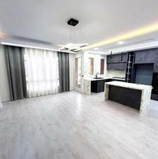 72متر خوش نقشه/پارکینگ سندی/تاپ لوکیشن/نما تراورتن