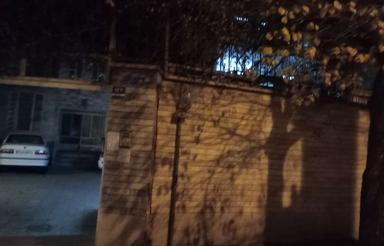 فروش قدرالسهم 160 متری از 420 متر گل منطقه