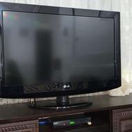 تلویزیون 32 اینچ و دستگاه دیجیتال ودستگاه سی دی