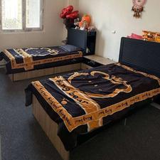 تخت خواب و پاتختی