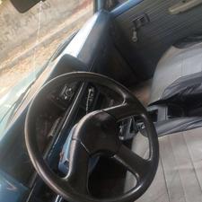 وانت مزدا دو کابین 1600 77