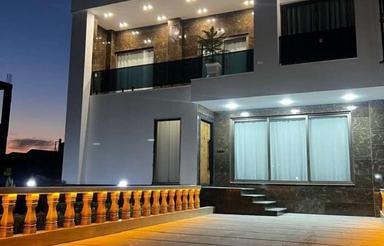 ویلا فول فرنیش استخردار 300متربنا260مترزمین شهرکی