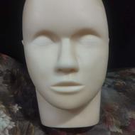 کله مانکن و دو عدد پنس