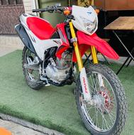 موتور تریل 200 پرواز