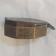 وسایل و سکه های قدیمی