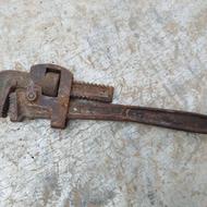 آچار لوله گیر یا آچار شلاقی