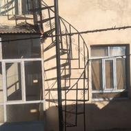 پله گرد آهنی مناسب دو طبقه هفت متر