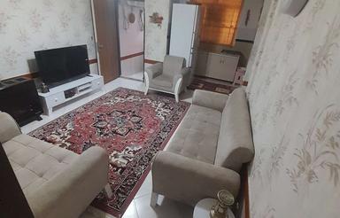 واحد همکف راه جدا