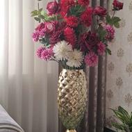 گل و گلدان در حد نو سالم و تمیز