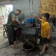 تعمیرات کمباین وبالا آوردن شاسی واوراقی وتبدیل کمبا به تراکت