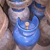 دنبال یه کپسول دست دو.