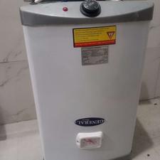 آبگرمکن برقی