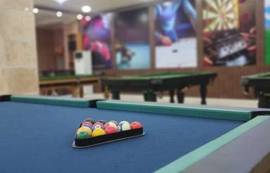 رهن،کافه باشگاه بیلیارد واقع در مجموعه تالار وکافه رستوران