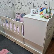 تخت کودک نوجوان به همراه کمد